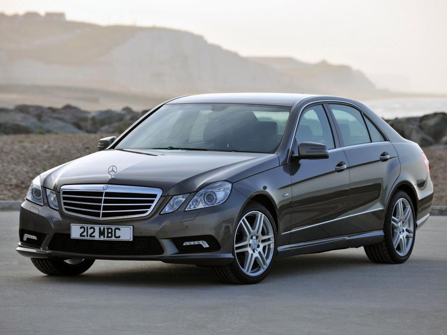 Mercedes-Benz E-Class E d 4MATIC Sport ( - ) - технические характеристики